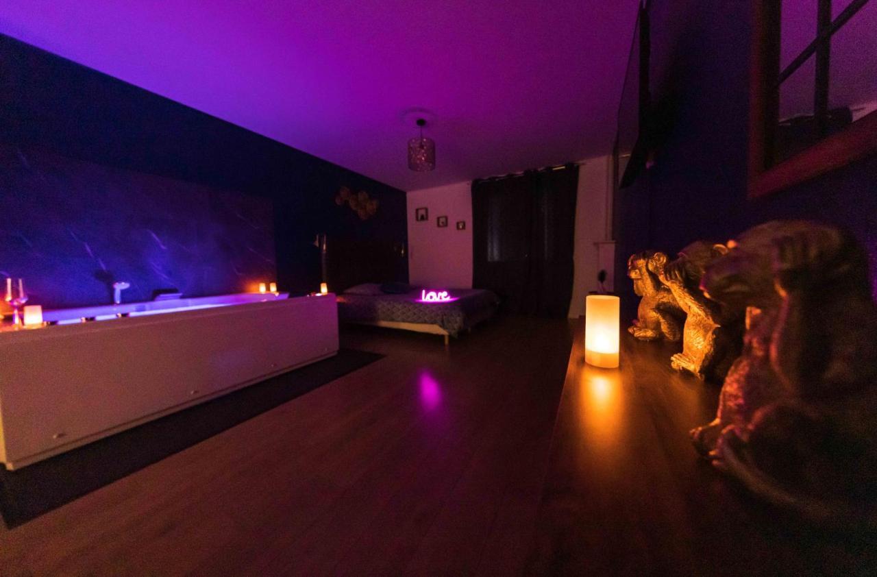 * Spa & Detente # Suite Privee # Tours # Netflix * Buitenkant foto